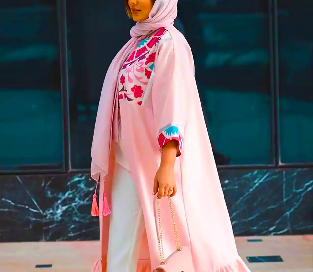 مانتو لاکچری زنانه ۱۴۰۴