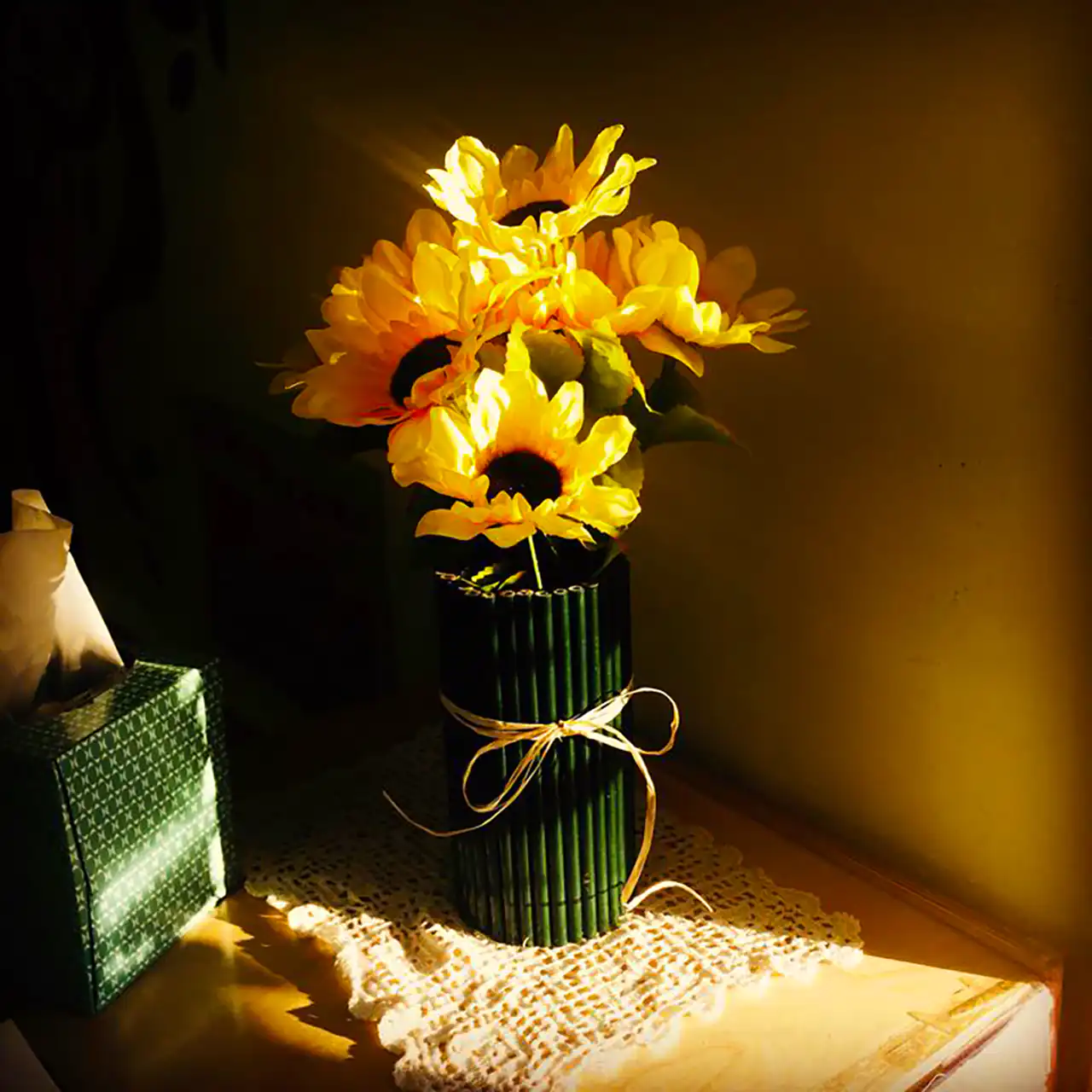 گلدان گل برای میز وسط
