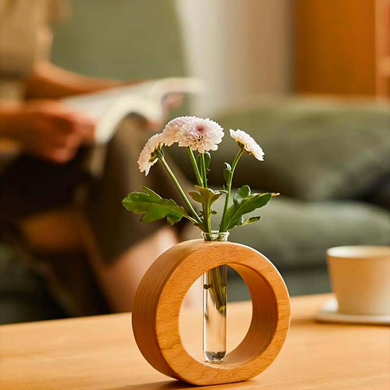 گلدان گل برای میز وسط