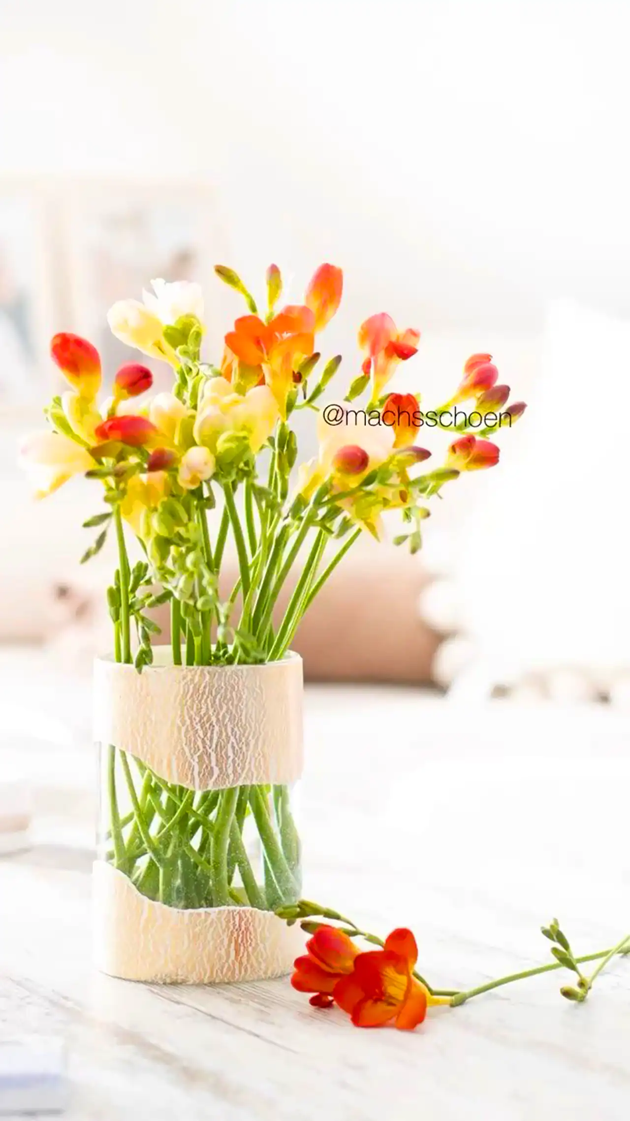 گلدان گل برای میز وسط