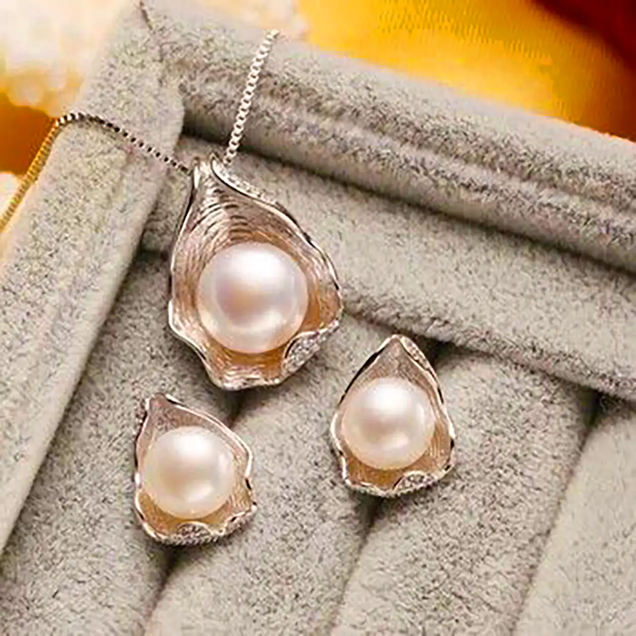 نیم ست مرواریدی شیک