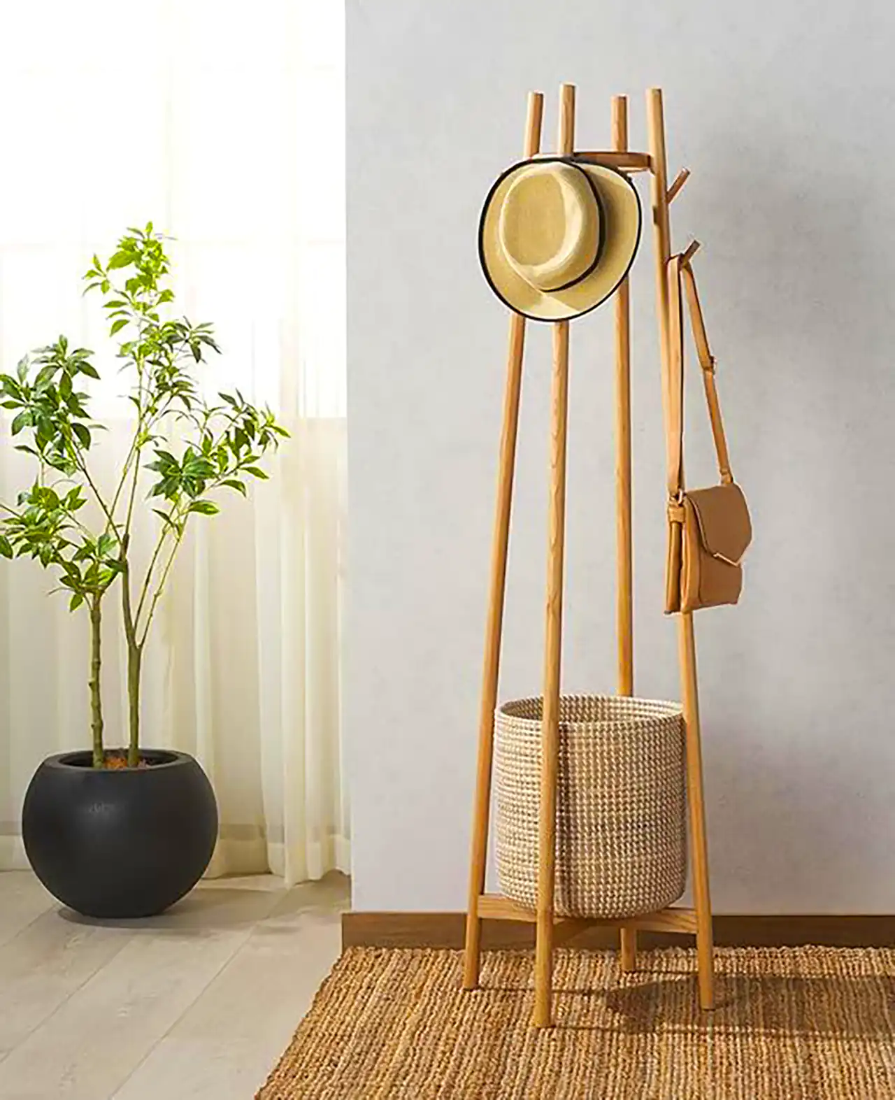 رخت آویز چوبی ایستاده