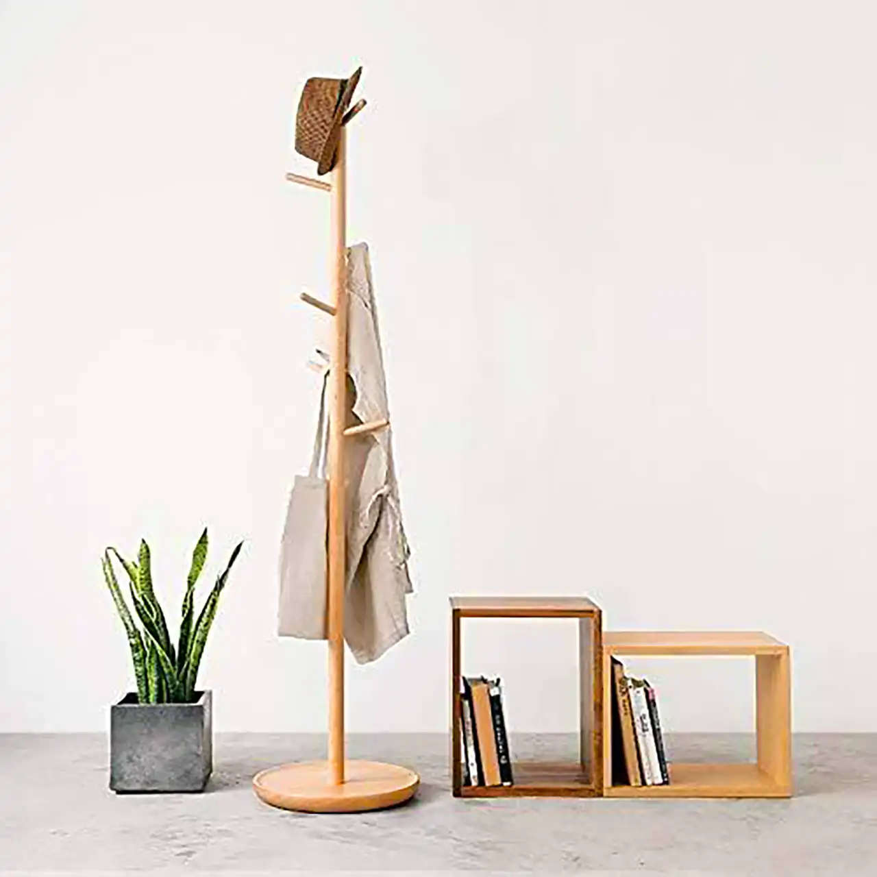 رخت آویز چوبی ایستاده