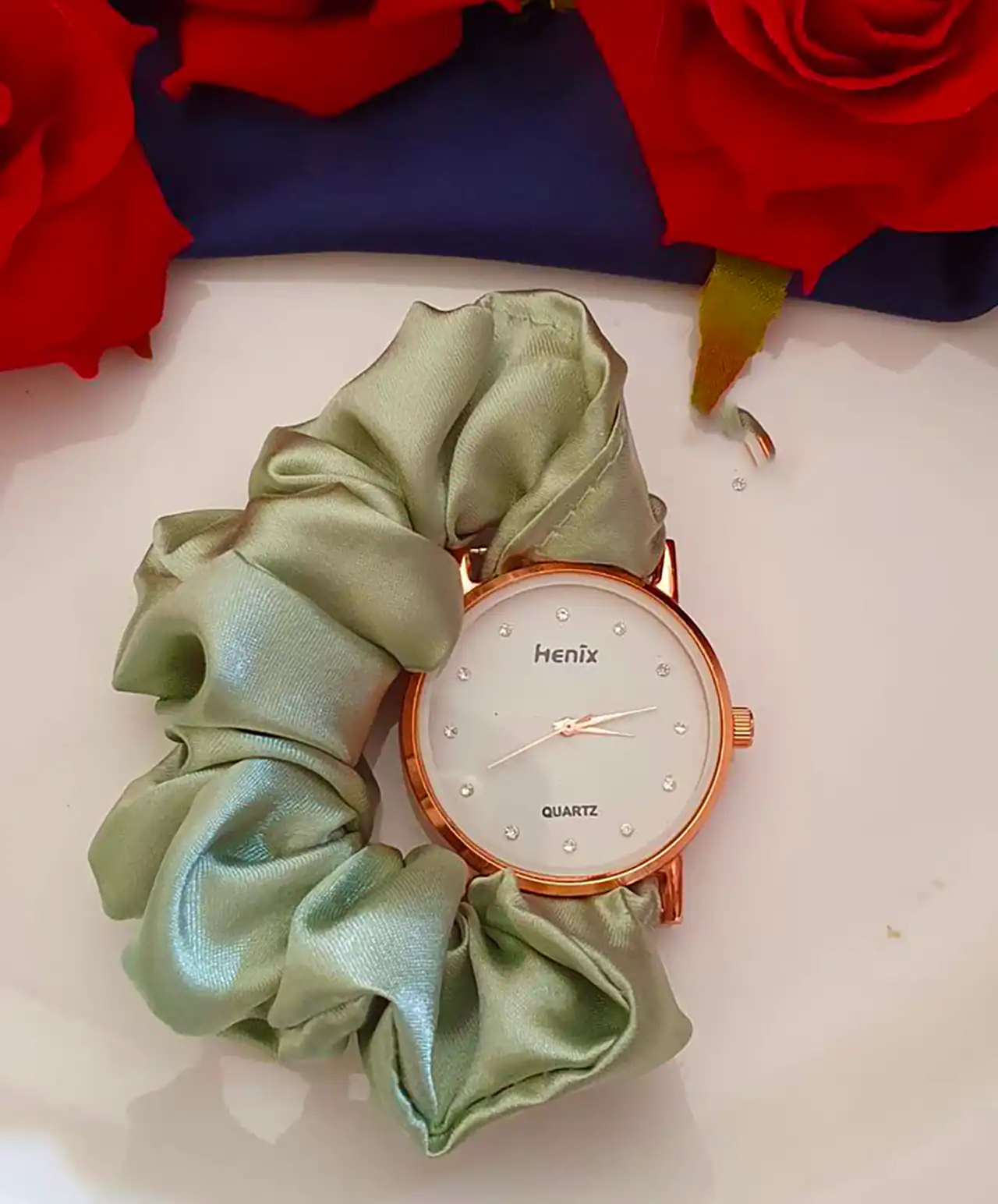 ساعت مچی پارچه ای دخترانه