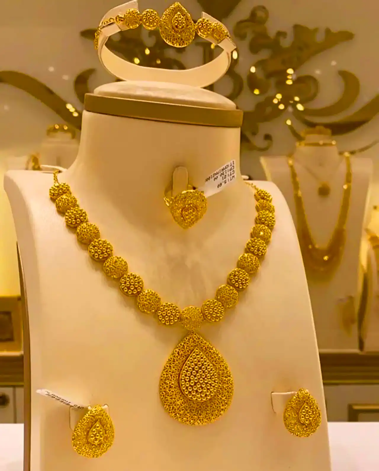 سرویس طلا برای عروس