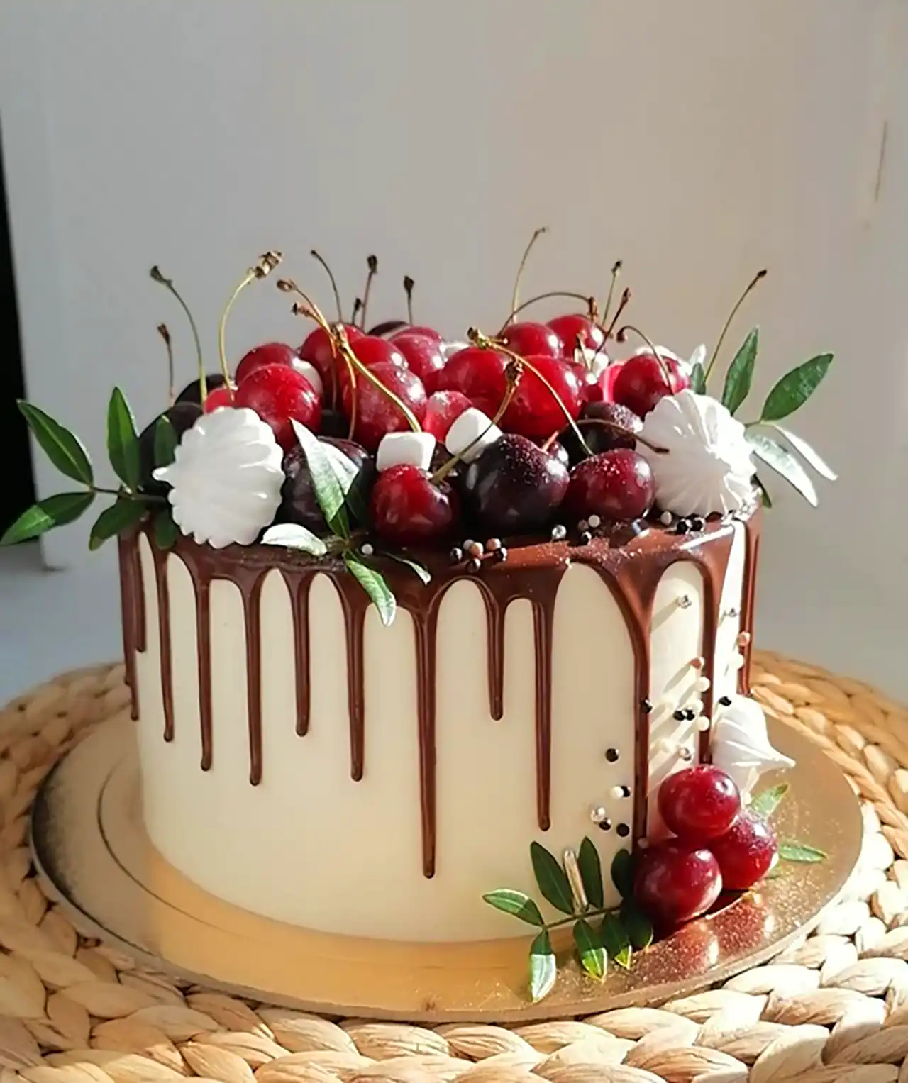 کیک میوه ای شکلاتی خاص