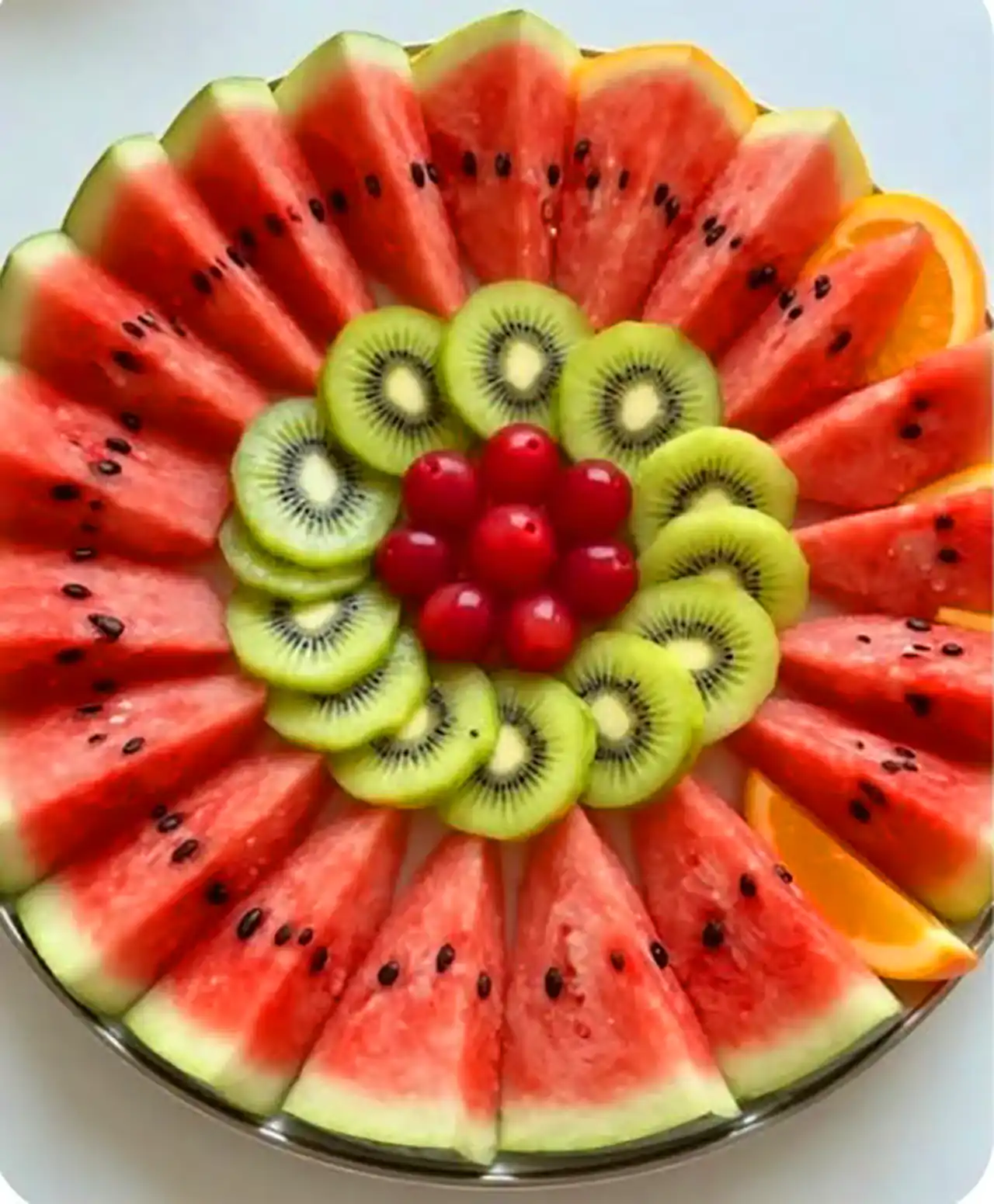 میوه آرایی شیک برای مهمانی تابستانی