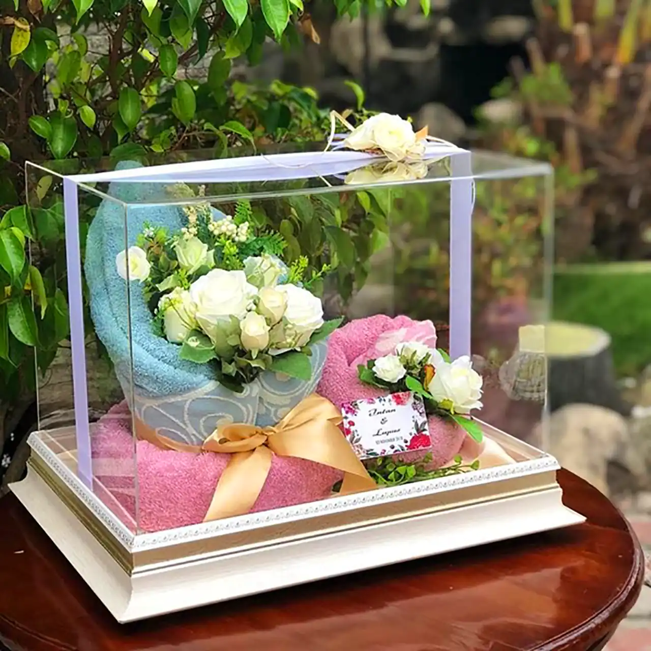سبد هدیه عروسی بسیار شیک