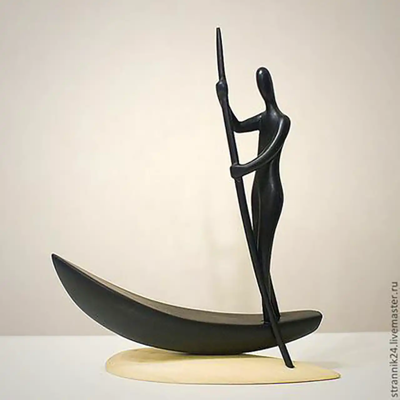 دکوری شیک رومیزی مشکی 
