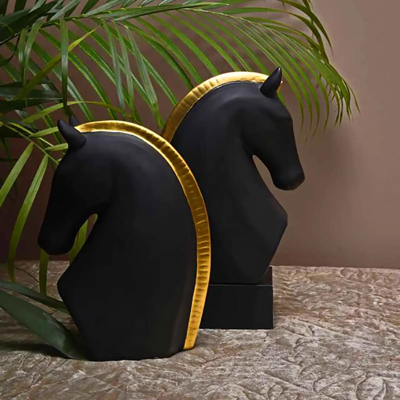 دکوری شیک رومیزی مشکی 
