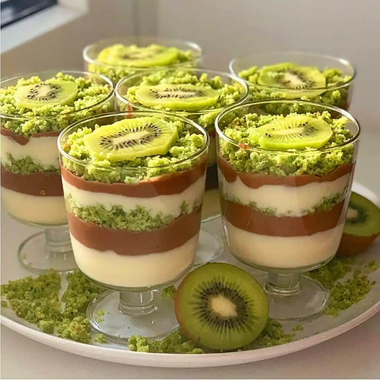 دسر کرپ میوه ای تابستانی 