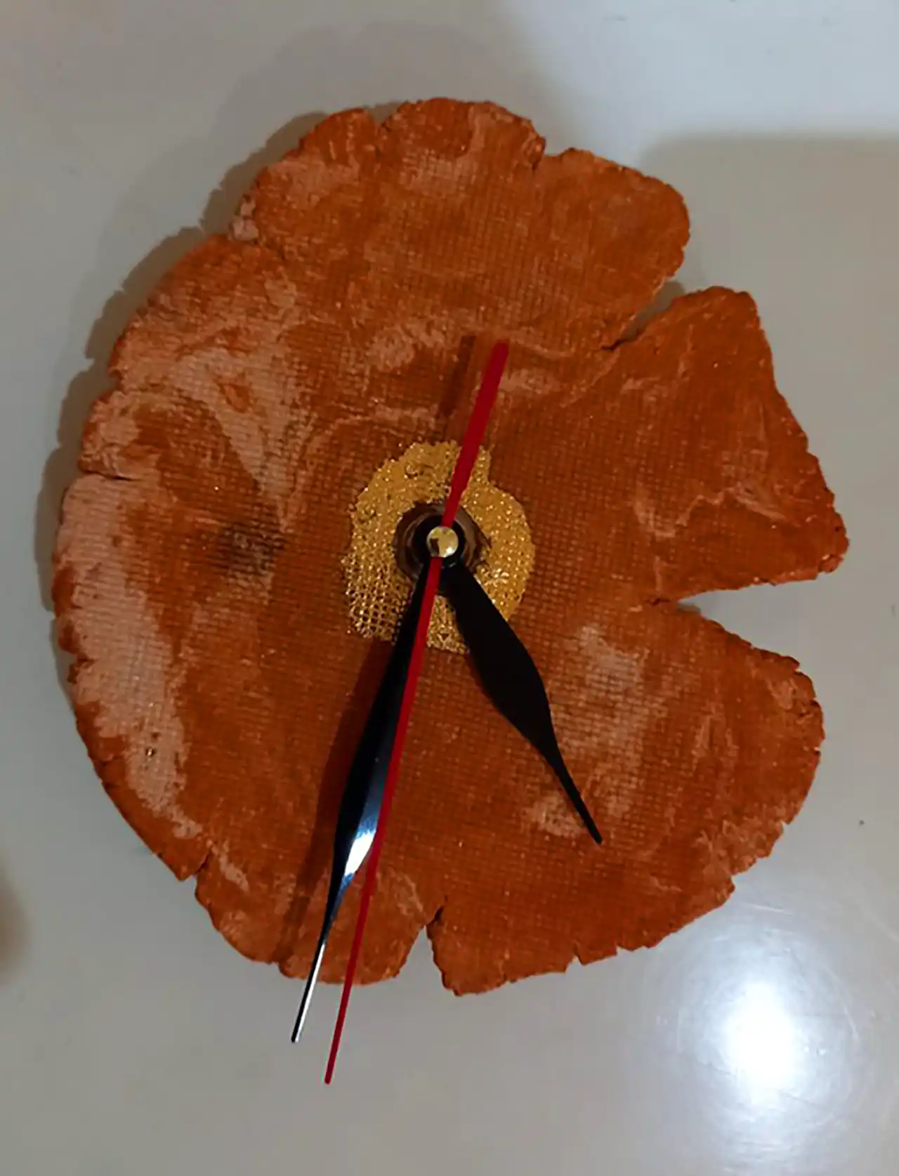 ساعت دیواری شیک چوبی