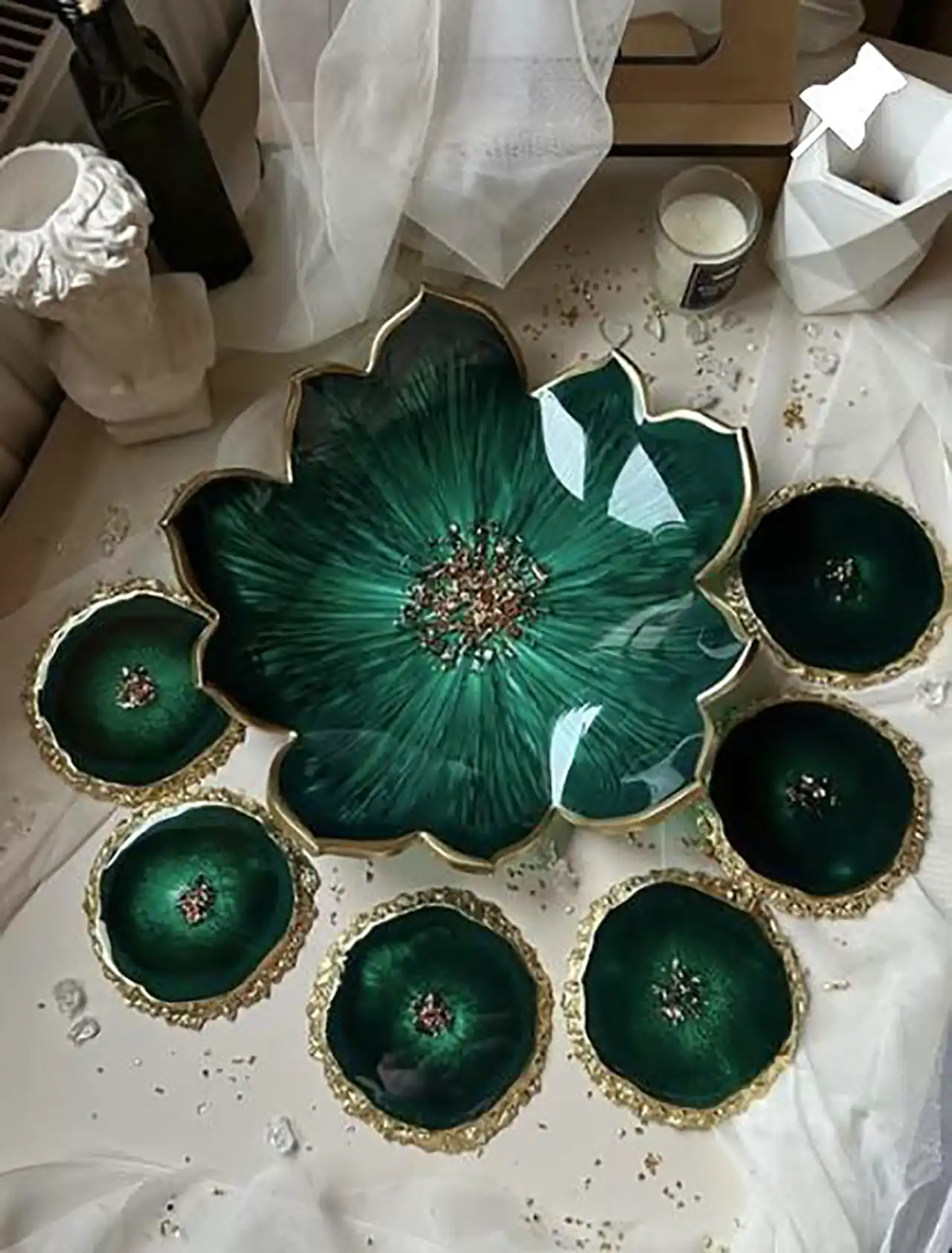 ظروف پذیرایی رزینی شیک