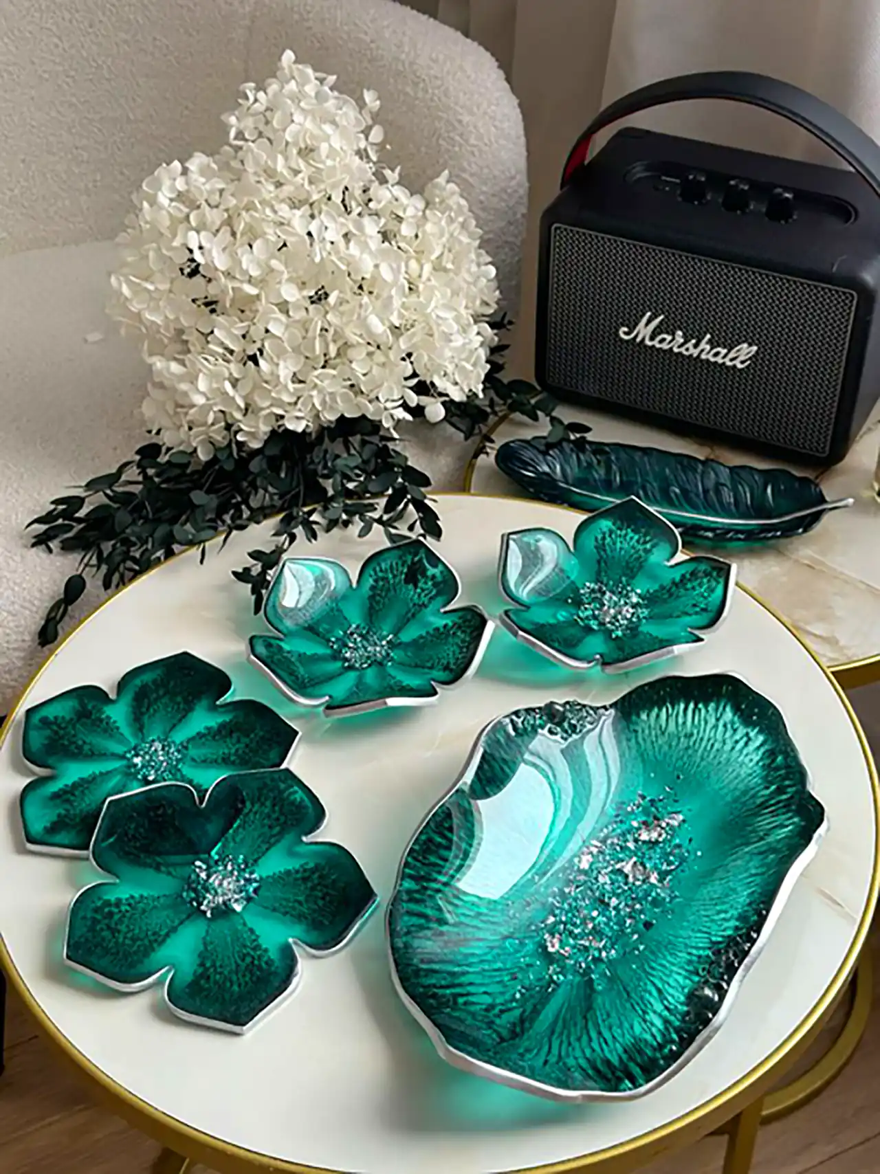 ظروف پذیرایی رزینی شیک